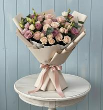 Букет цветов из:  Розы и Лизиантусы в Елани