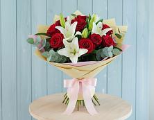 Букет цветов из:  Лилии и Розы в Елани