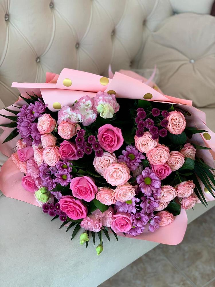 Букет цветов из: Хризантемы, Розы и Лизиантусы в Елани