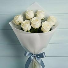 Букет 7 Белых роз Эдлесс Лав в Елани