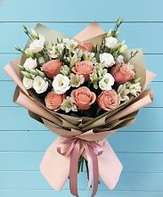 Букет цветов из:  Розы, Альстромерии и Лизиантусы #REPLACE_PRED# Елани