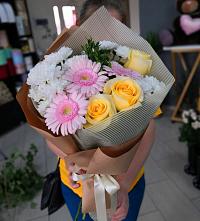 Букет цветов из:  Герберы, Розы и Хризантемы в Елани