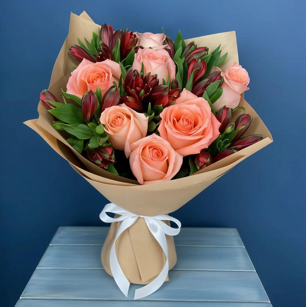 Букет цветов из: Розы и Альстромерии в Елани