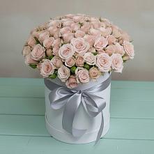 Цветочная композиция из Розы в шляпной коробке в Елани