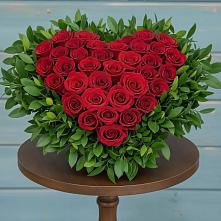 Цветочная композиция из Розы в виде сердца #REPLACE_PRED# Елани