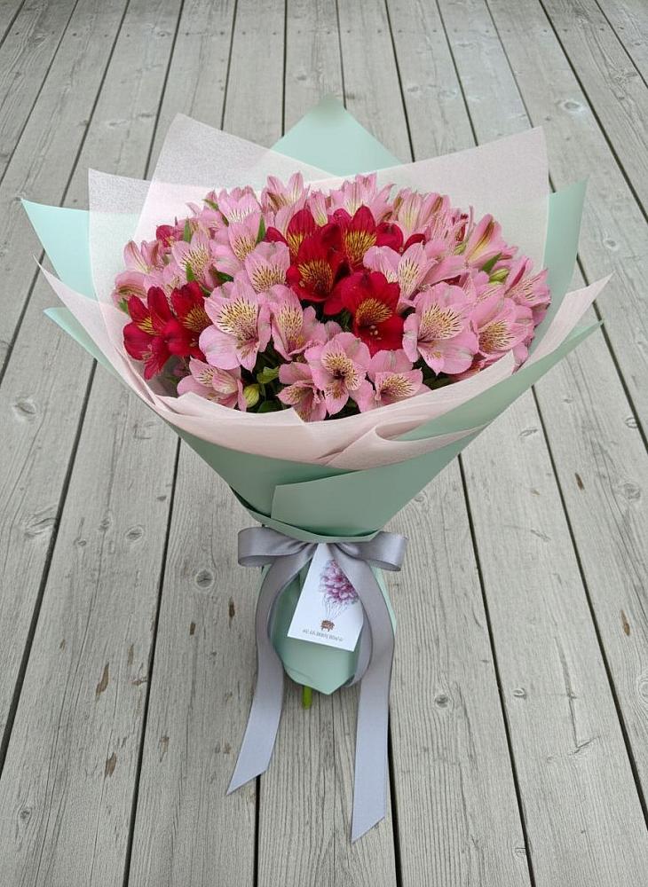 Букет цветов из: Альстромерии в Елани