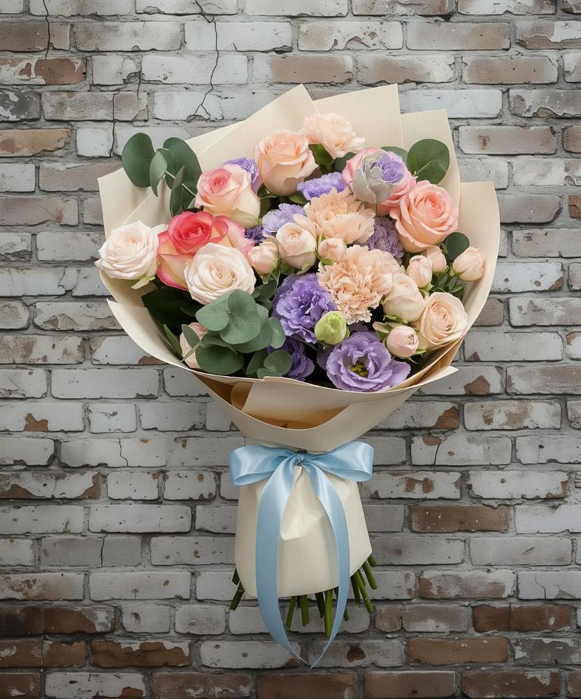 Букет цветов из: Розы, Лизиантусы и Гвоздики в Елани