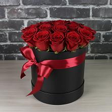 Цветочная композиция из Розы в шляпной коробке в Елани