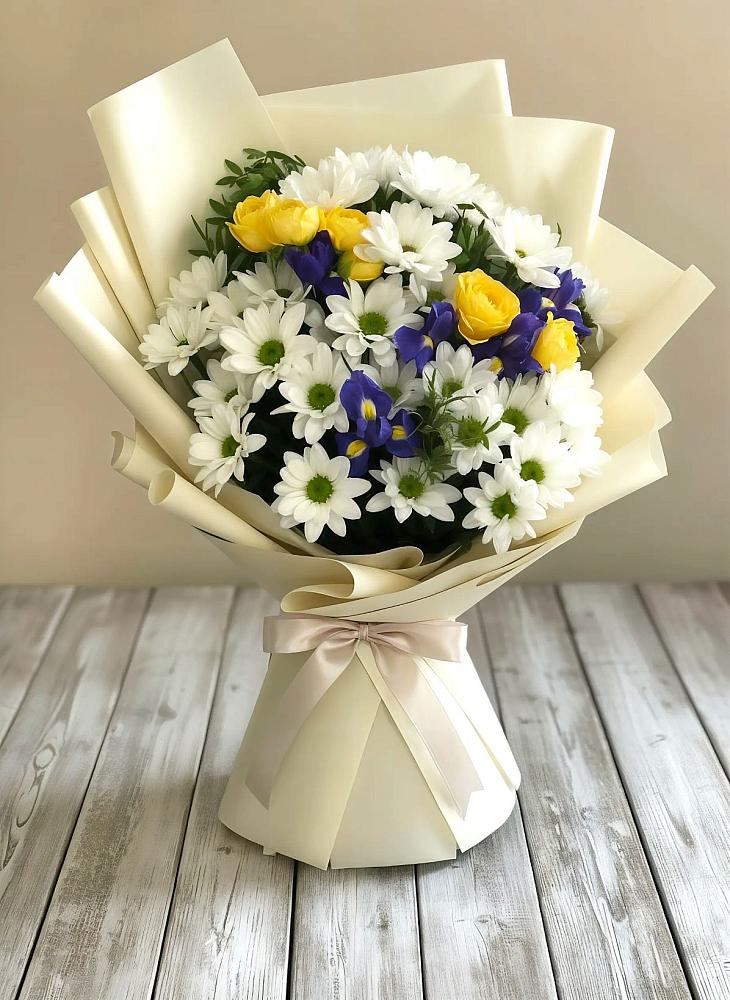 Букет цветов из: Ирисы, Хризантемы и Розы в Елани